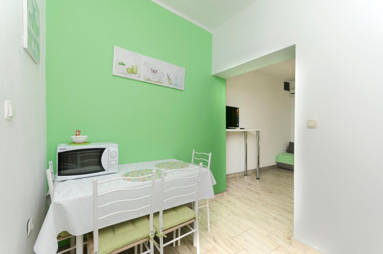 Apartments And Room Take It Easy Tribunj  Exterior photo
